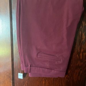 NWT - Old Navy 3x Burgundy Pixie Pants